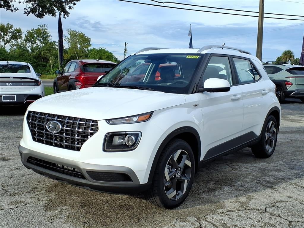 2025 Hyundai VENUE SEL