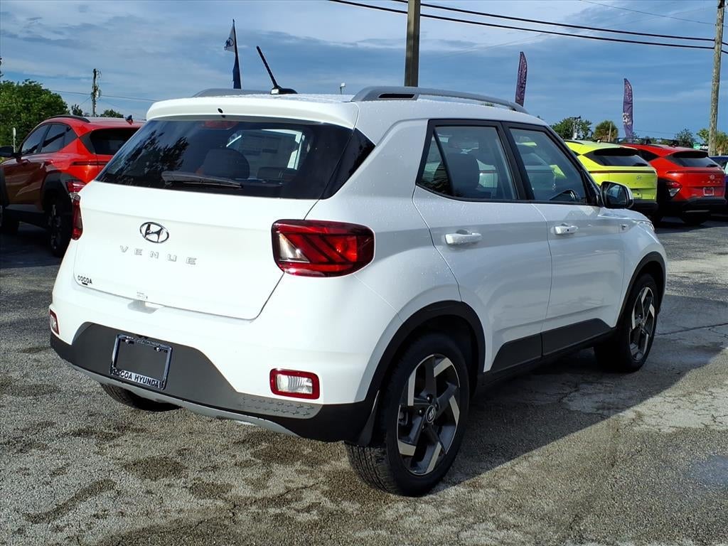 2025 Hyundai VENUE SEL