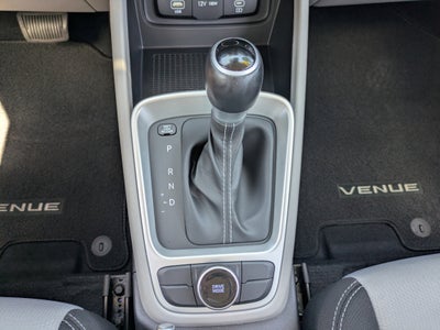 2024 Hyundai VENUE SEL