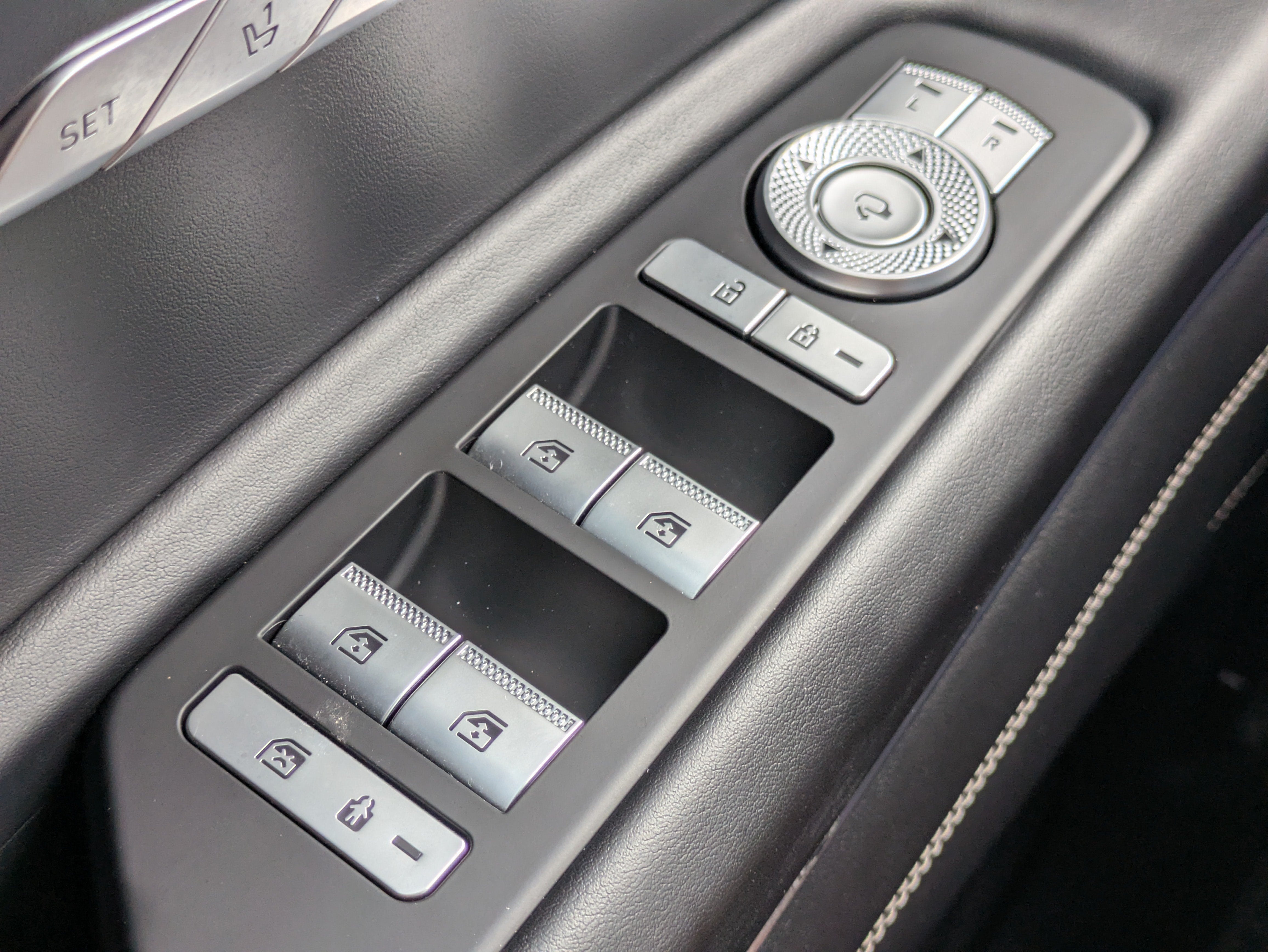 2022 GENESIS GV80 Standard - Photo 26