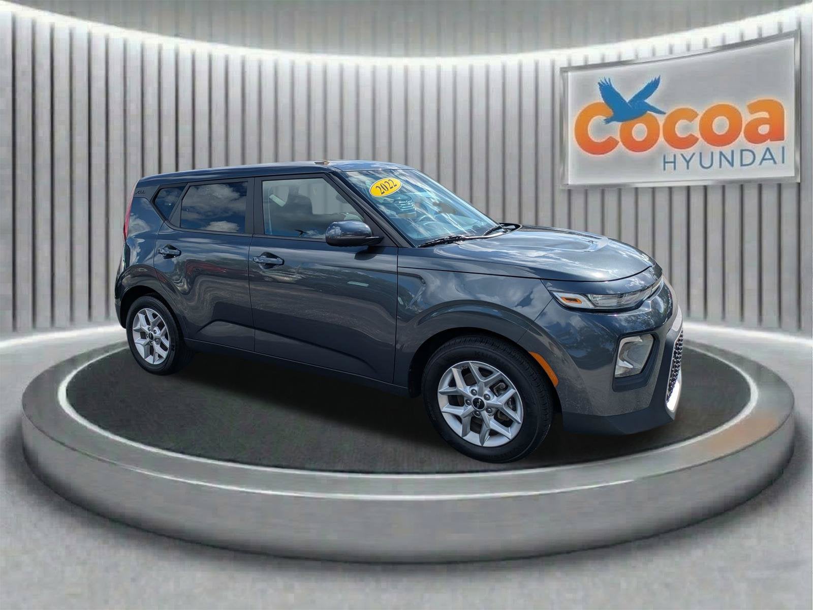 2022 Kia Soul LX - Photo 1