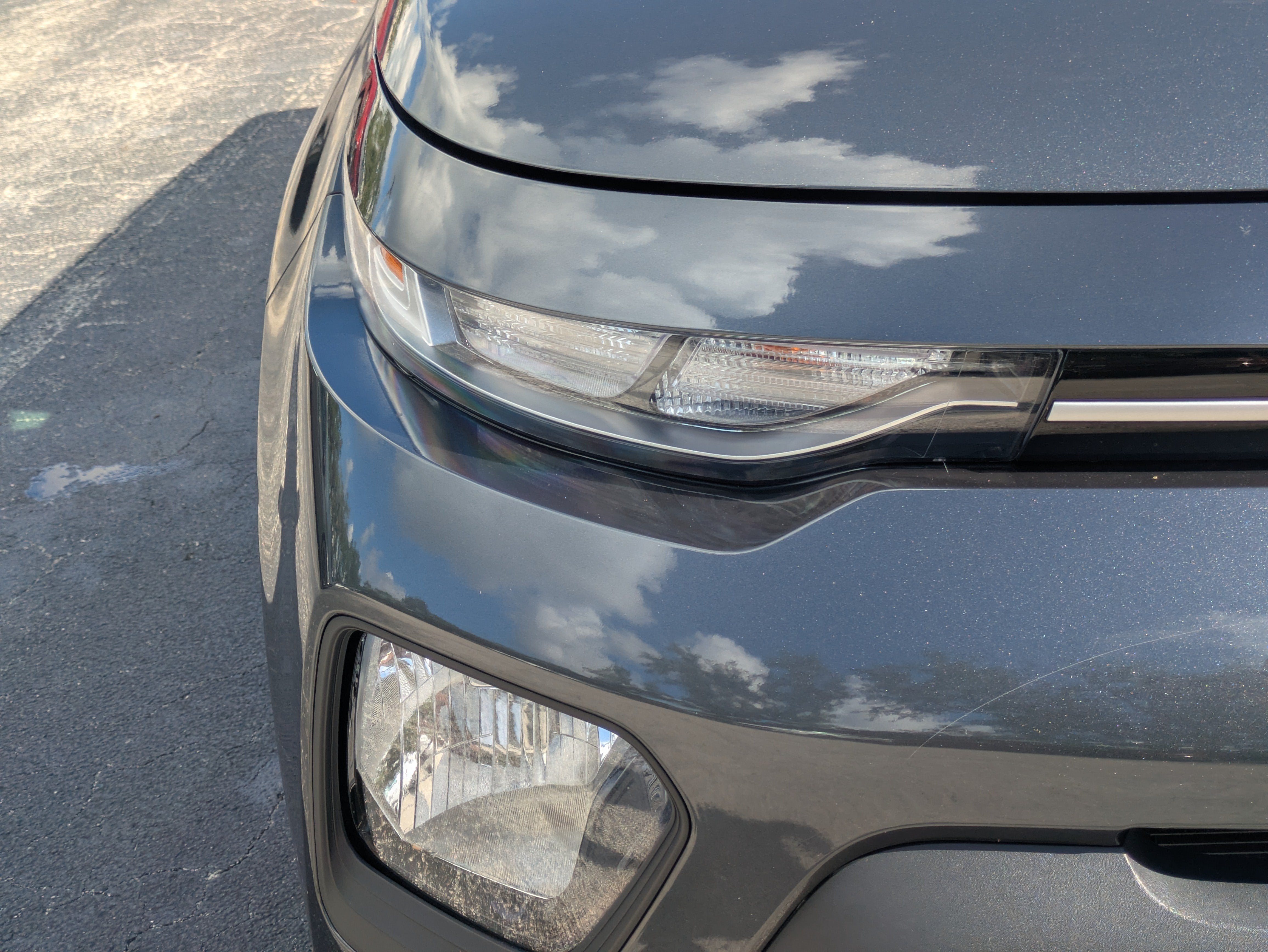 2022 Kia Soul LX - Photo 11