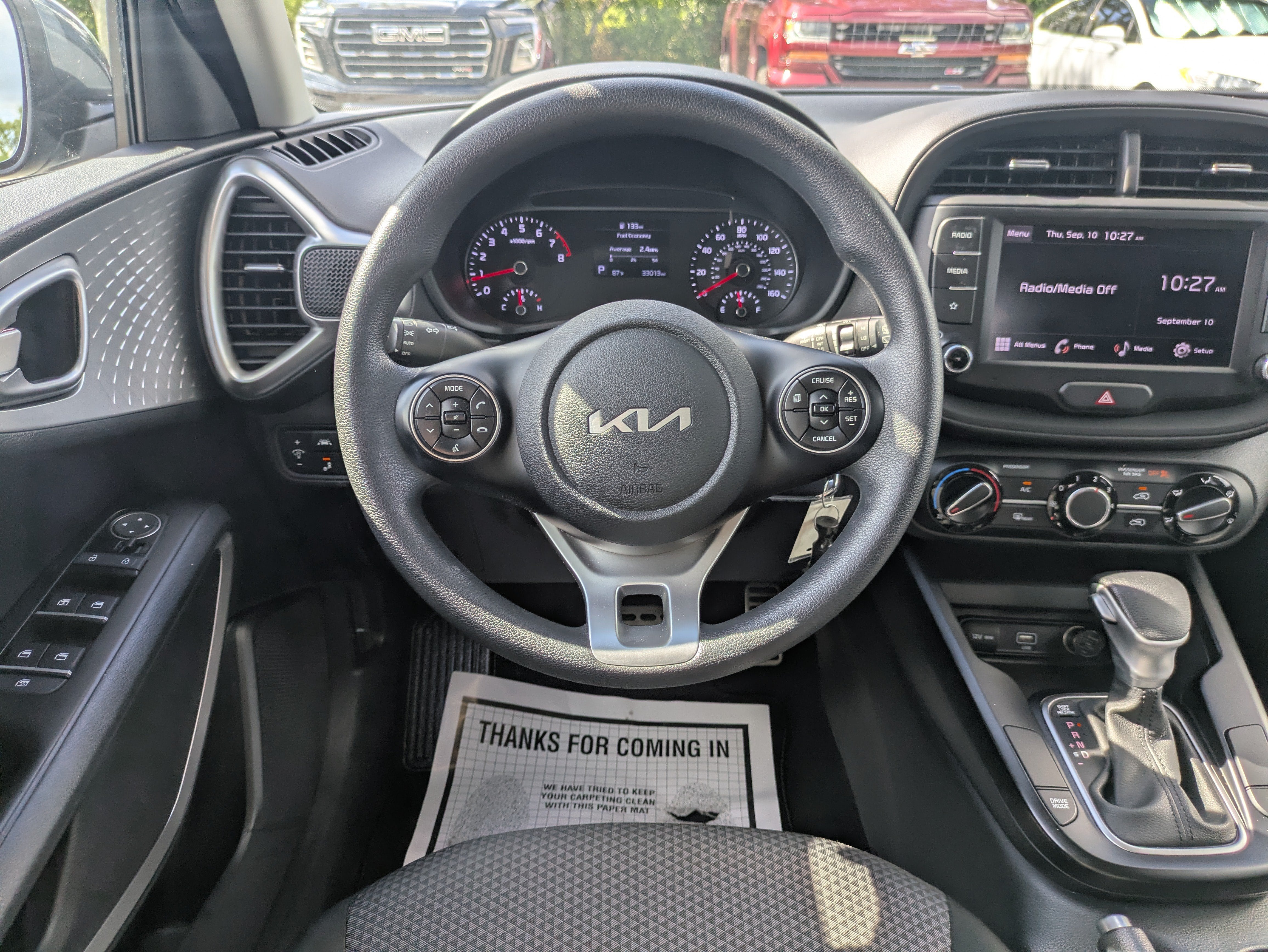 2022 Kia Soul LX - Photo 17