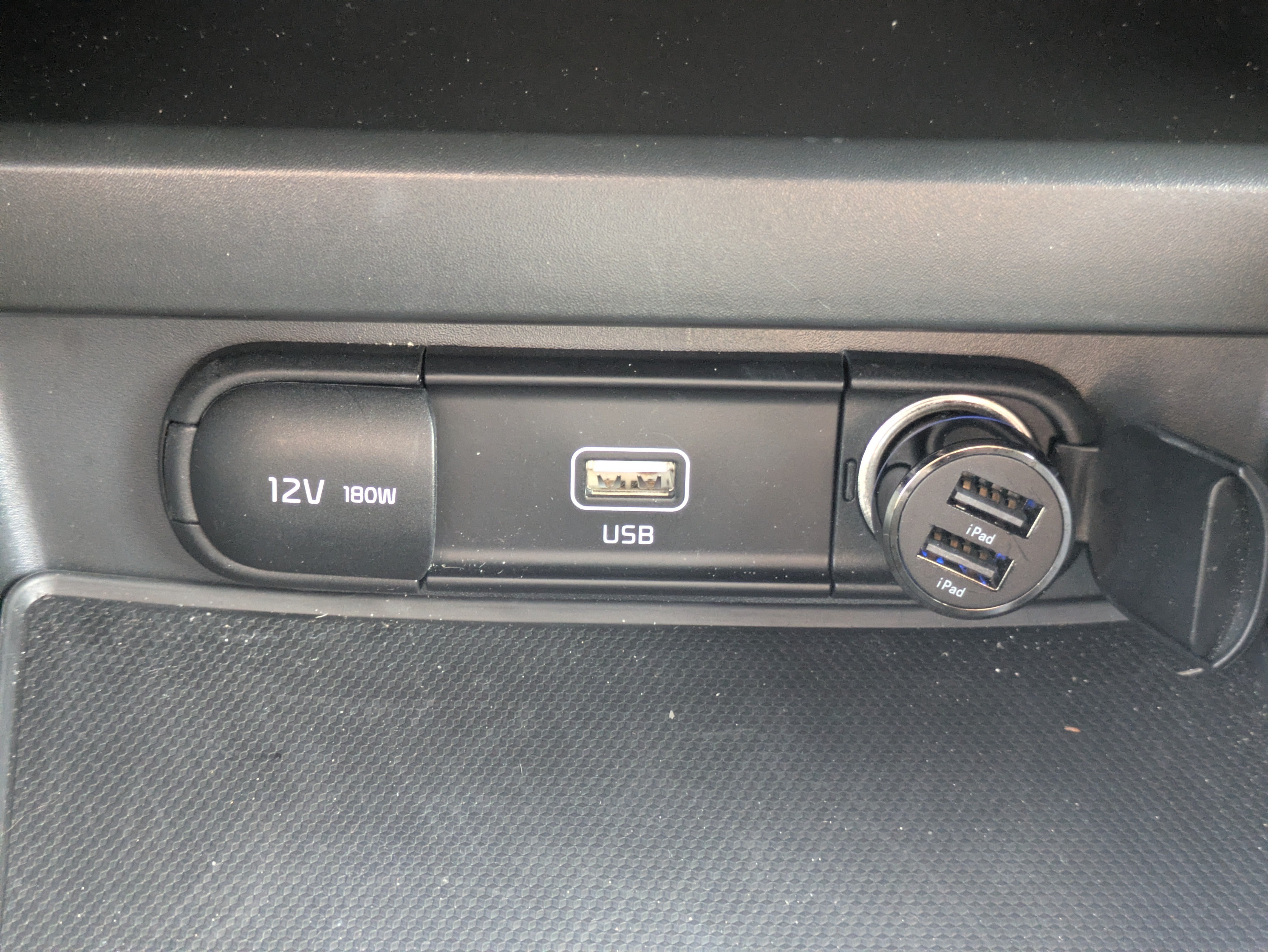 2022 Kia Soul LX - Photo 22