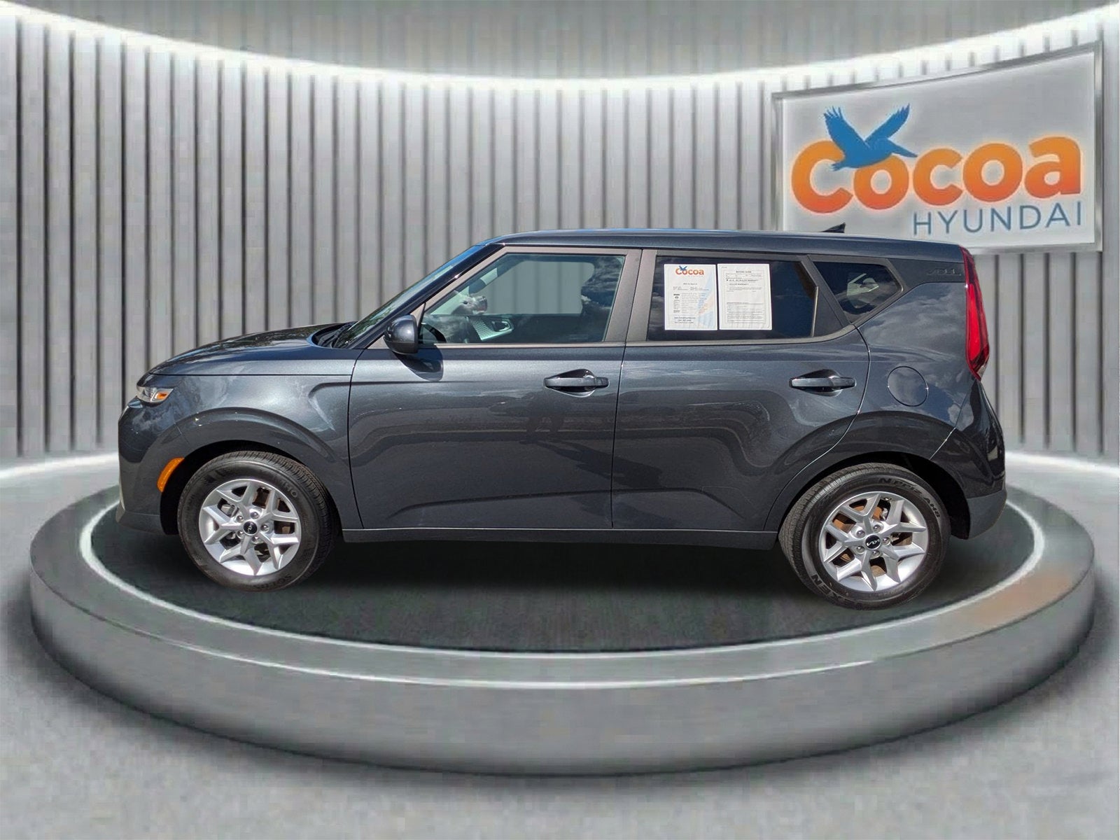 2022 Kia Soul LX - Photo 8