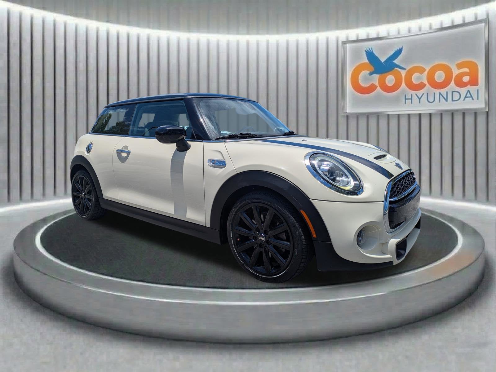 2020 MINI Hardtop Cooper S's photo